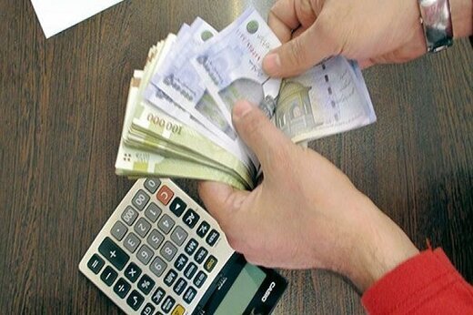 وقتی دستهای خسته، چشم به حقوق بازنشستگی دارند
