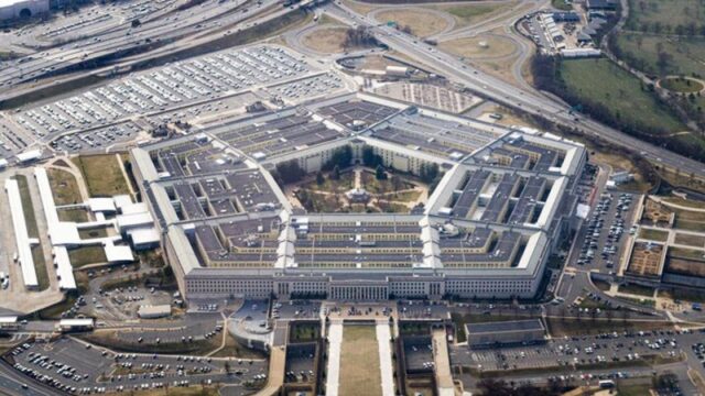 211996-676186
