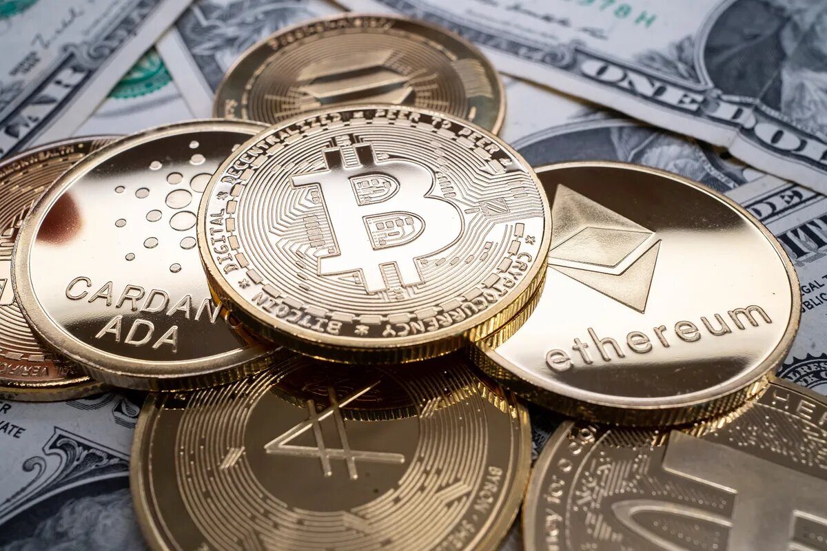 آخرین قیمت ارزهای دیجیتال بیت کوین اتریوم و تتر در ۷ آبان