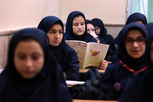 آموزش وپرورش ادعای معدل بالای ۱۷ در مدارس غیردولتی را تکذیب کرد
