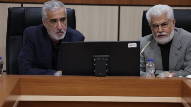 از افزایش ۵۰۰ درصدی قیمت دارو تا نمایشگاه پرهزینه ایران مد انتقادها از وزارت بهداشت بالا گرفت