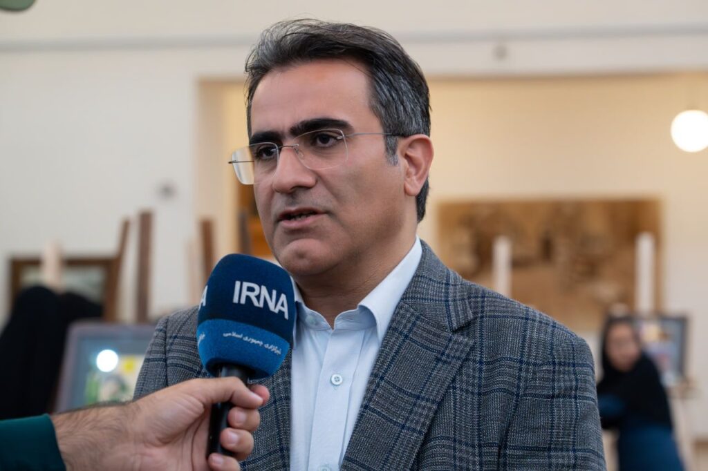 افتتاح نمایشگاه نقاشی کودکان برای تمبرهای یادبود در تهران
