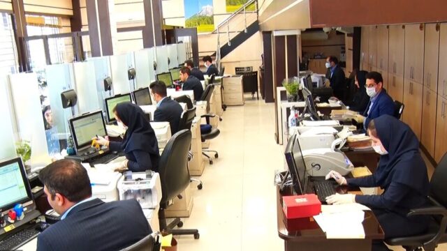افزایش حقوق کارکنان دولت آیا منابع مالی کافی وجود دارد
