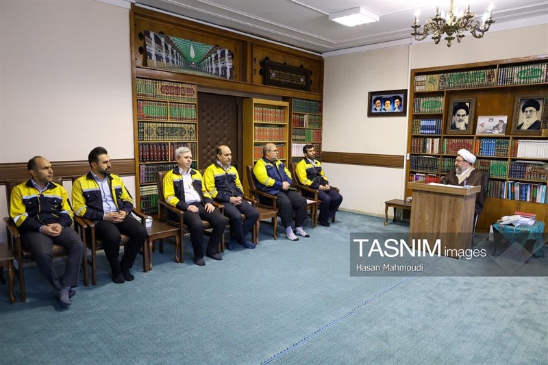 امام جمعه تبریز تخصص و تعهد ملاک انتصاب مدیران باید باشد