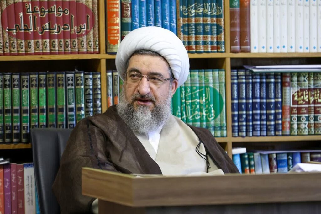 امام جمعه تبریز سلامت اداری شرط ارتقای خدمات پستی است