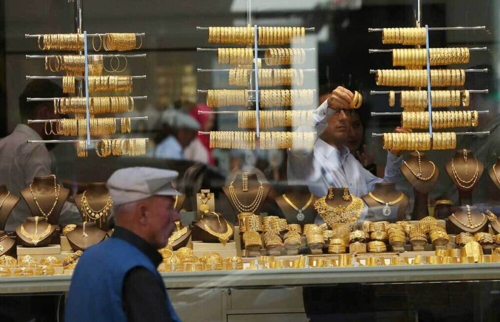 بازار طلا در ۲۳ مهر ۱۴۰۵ هر گرم طلای ۱۸ عیار ۲۶ میلیون تومان