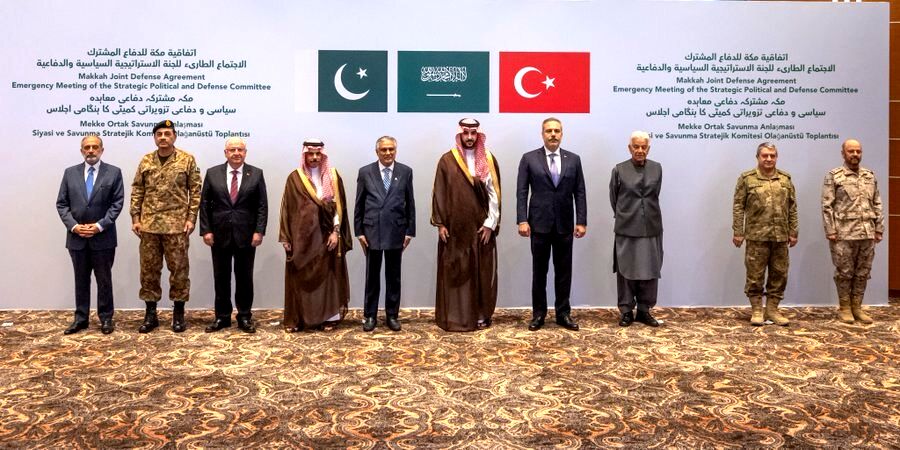 برگزاری نشست دیپلماتیک و نظامی ترکیه عربستان و پاکستان در ریاض