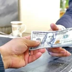 تأثیر انباشت دلار بر اقتصاد و ارزش پول ملی