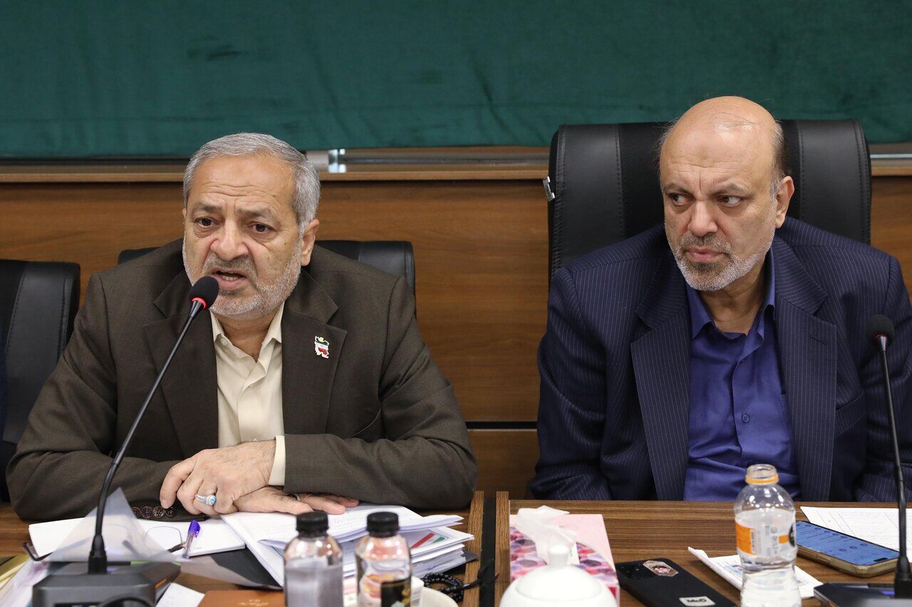 تأکید وزیر آموزش و پرورش بر بررسی ویژه مسکن و بیمه معلمان