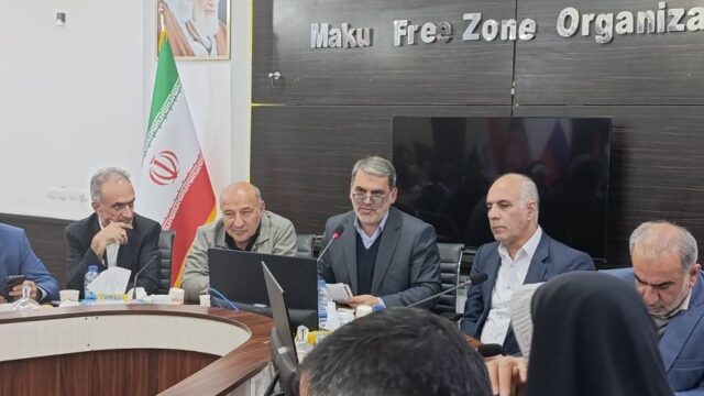 تاکید نمایندگان بر بهبود شرایط گمرکی و رونق تولید در ماکو