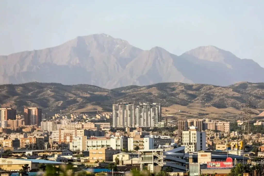 تحویل نخستین واحدهای مسکن استیجاری تا نیمه مهر آغاز می شود