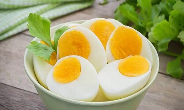 تخم مرغ آب پز برای قلب مضر است