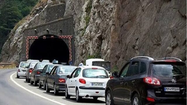 ترافیک سنگین در مسیر شمال چالوس و آزادراه تهران شمال یک طرفه شدند
