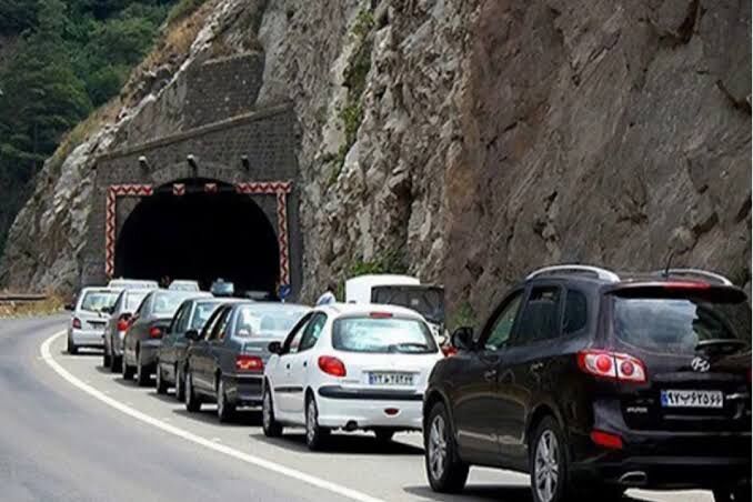 ترافیک سنگین در مسیر شمال چالوس و آزادراه تهران شمال یک طرفه شدند