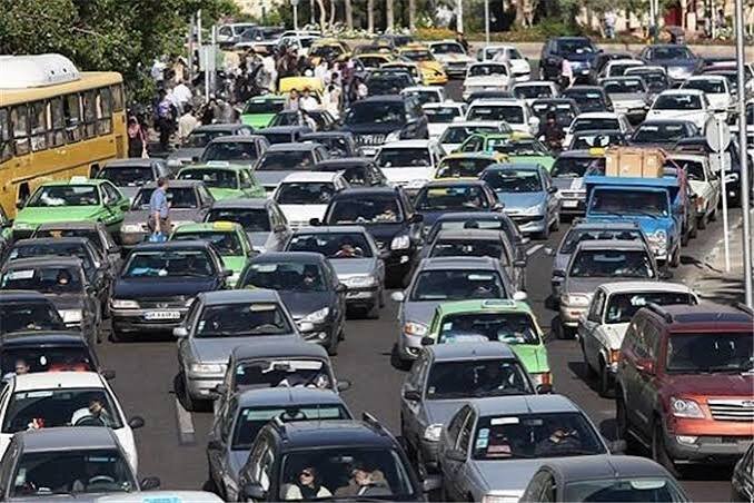 ترافیک نیمه سنگین در ۴ محور منتهی به تهران بارش پراکنده باران در برخی از استان های کشور