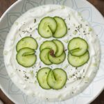 تزیین ماست خیار با هرچی تو خونه دارید