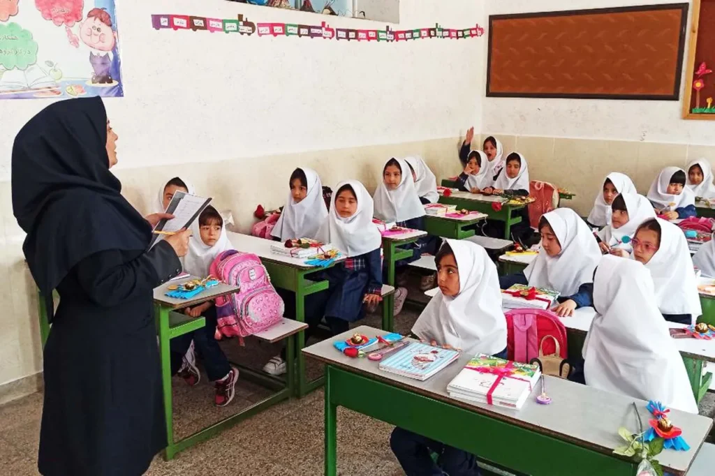 تعطیلی مدارس و ادارات در چند شهرستان به خاطر بارش باران و آلودگی هوا