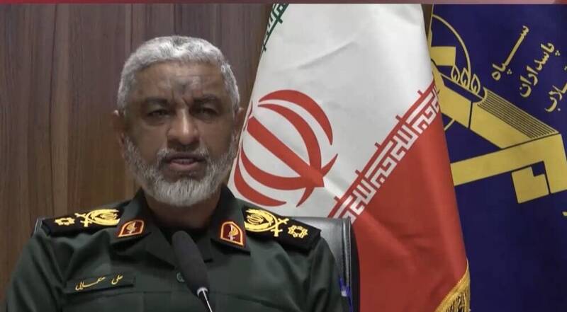 دریادار عظمایی ناوهای آمریکایی جرئت نزدیک شدن به تنگه هرمز را ندارند