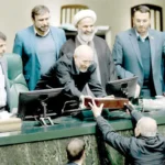 دولت در چاله بدهی از بانک ها تا کشاورزان