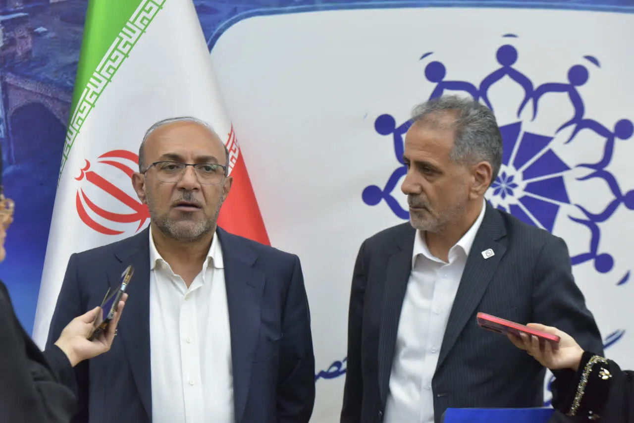 رئیس کل گمرک توقف کالاها در مرزها با بسته تسهیلات جدید حذف می شود