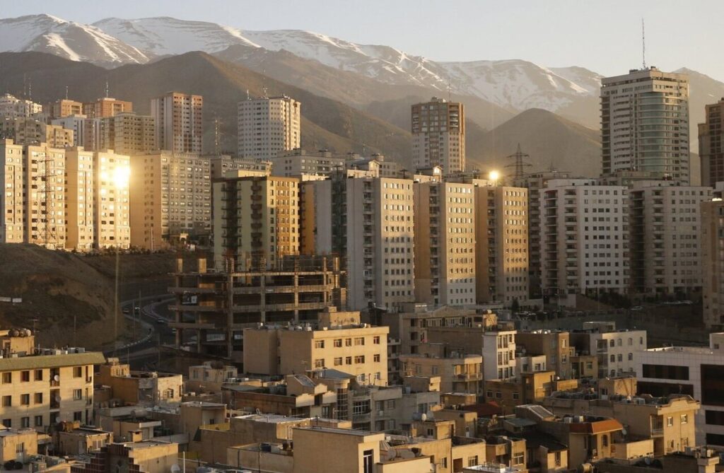 زاکانی می خواهیم مردم بی پناه نمانند اجاره بلندمدت با افزایش کمتر از تورم ۲۱۱ قطعه زمین برای ساخت مسکن