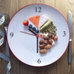 زمان غذا خوردن می تواند بر میزان کالری سوزی اثر بگذارد بدن چه ساعتی کالری بیشتری غذا می سوزاند