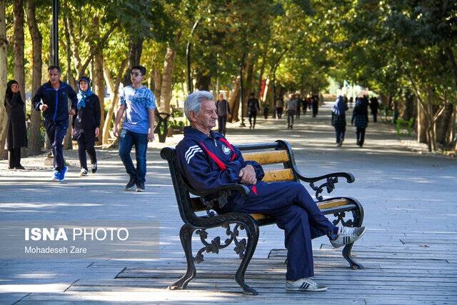 سالمندان فرصت های اقتصادی نه بار مالی