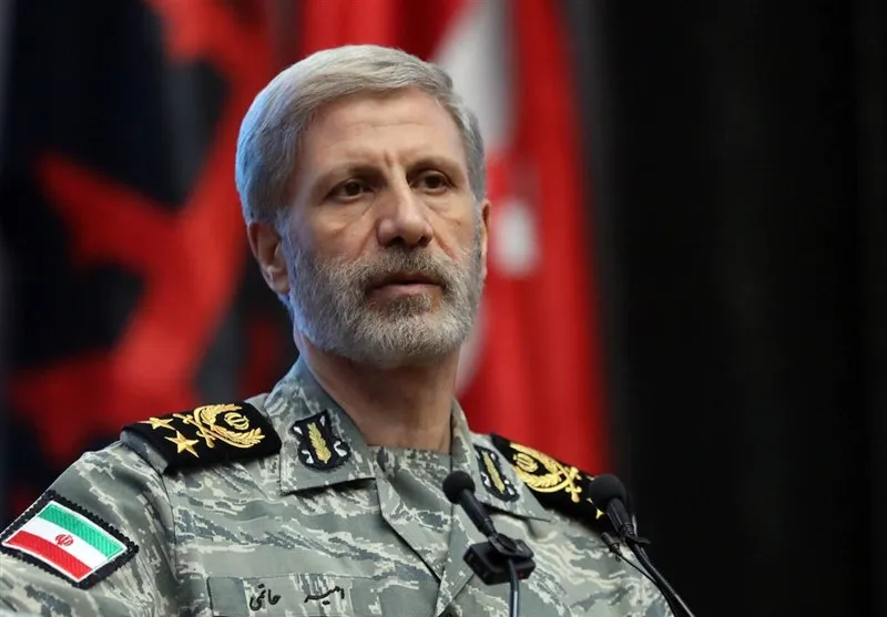 سرلشکر حاتمی تنگه هرمز تا حفظ حقوق ملت ایران مسدود خواهد ماند
