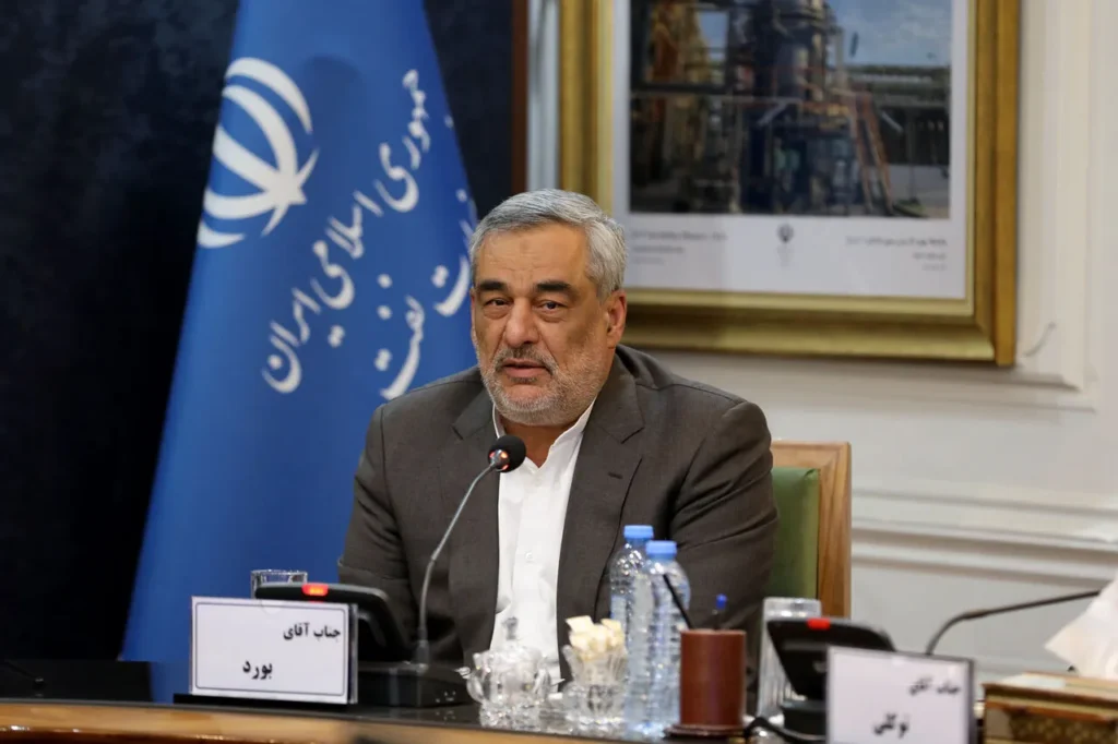 سرپرست وزارت نفت تقویت زنجیره پایین دستی پتروشیمی برای پایان خام فروشی