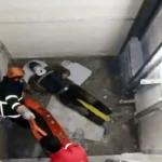 سقوط کارگر ساختمانی در چاهک آسانسور در فردیس