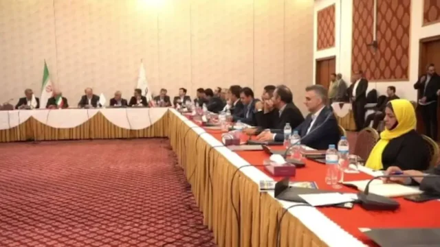 شریعتمداری تعامل مدیران با کارکنان هلدینگ خلیج فارس ضروری است