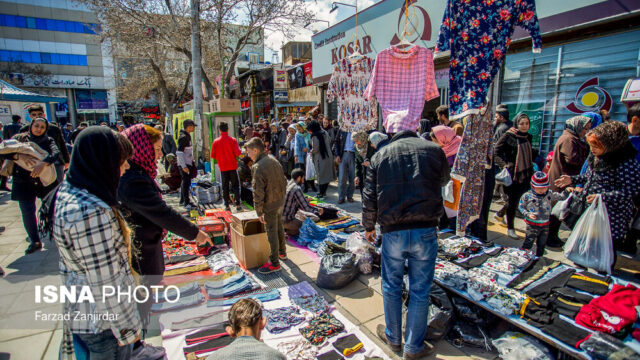 شناسایی۱۱۴نقطه قرمز دست فروشی در تهران اجرای طرح جدید مقابله با بساط گستری درخیابان ولیعصر