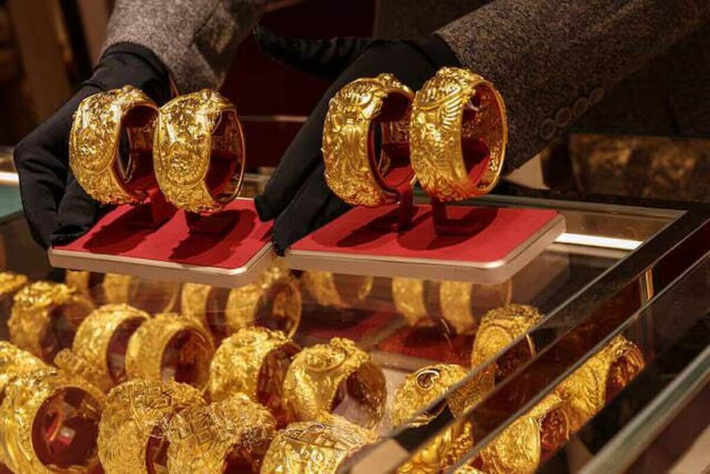 طلای ۲۴ عیار امروز ۱۵ مهر به ۳۵ میلیون و ۳۹۰ هزار تومان رسید