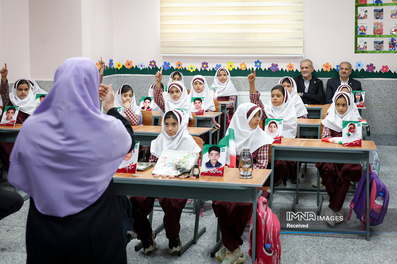 غیرحضوری شدن مدارس تکذیب شد