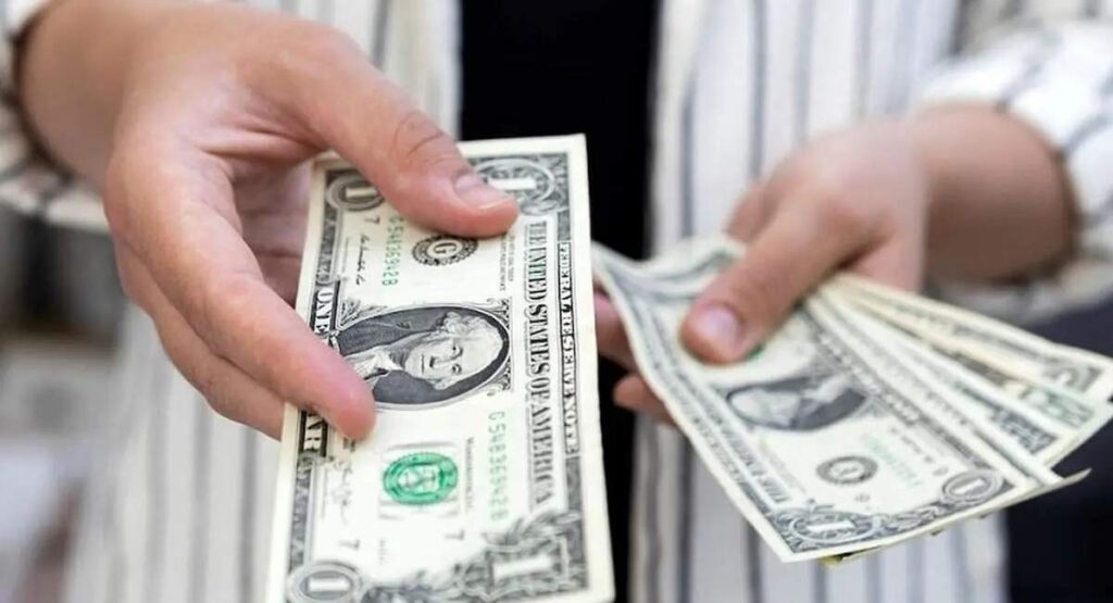 قیمت دلار آزاد امروز ۲۳ مهر ۱۴۰۵ به ۲۶۷ هزار و ۹۰۰ تومان رسید