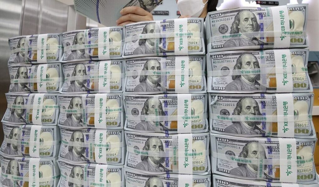 قیمت دلار و یورو امروز ۱۶ مهر ۱۴۰۵ در بازار ارز اعلام شد