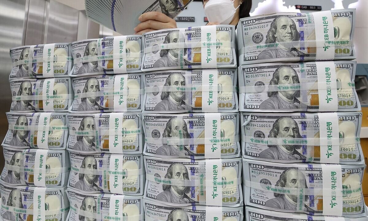 قیمت دلار و یورو در بازار آزاد امروز چهارشنبه ۲۹ مهر ۱۴۰۵