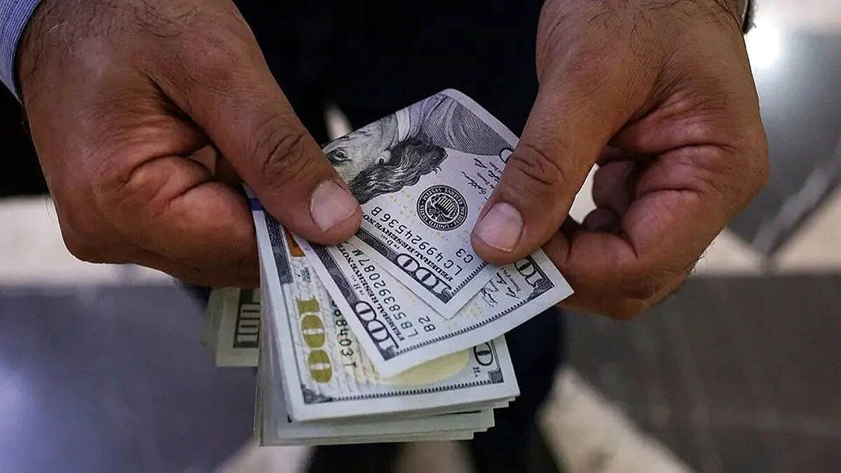 قیمت دلار و یورو در ۷ آبان ۱۴۰۵ اعلام شد