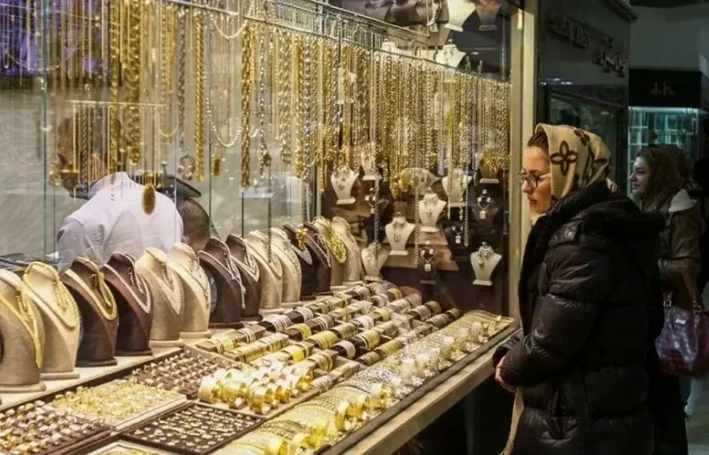 قیمت طلا دست دوم به ۲۵ میلیون و ۶۴۶ هزار تومان رسید