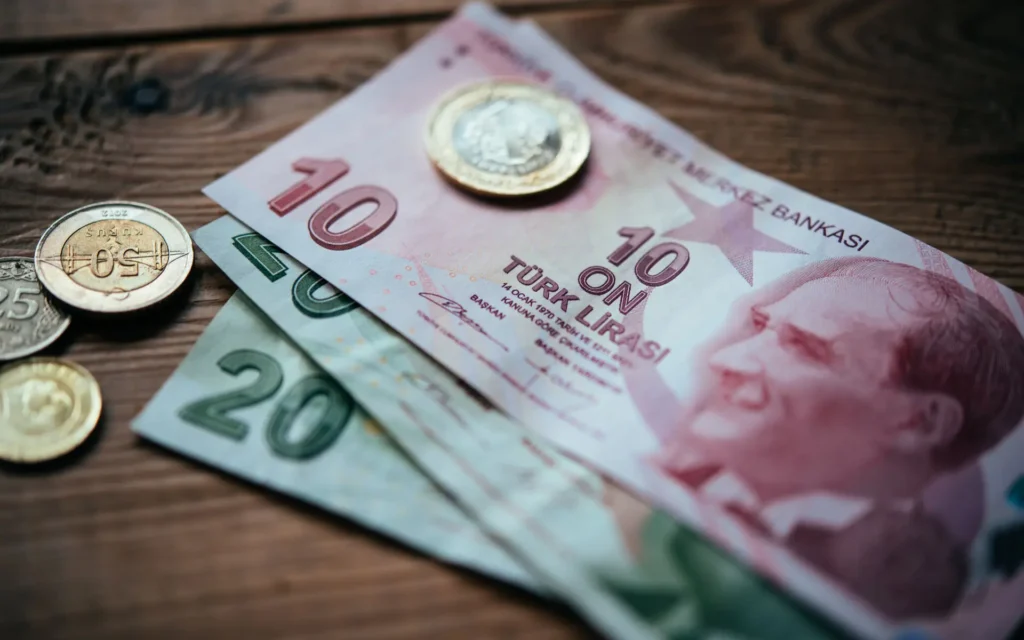 قیمت لیر ترکیه در بازار آزاد امروز ۲۲ مهر ۱۴۰۵