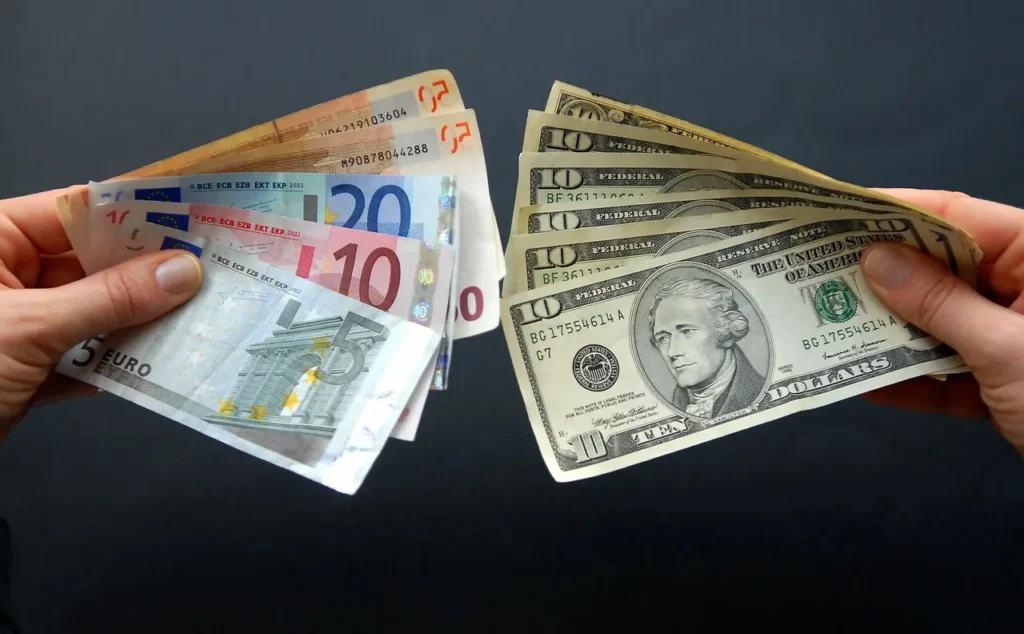 قیمت یورو امروز ۲۱ مهر ۱۴۰۵ ۲۹۱ هزار و ۷۰۰ تومان