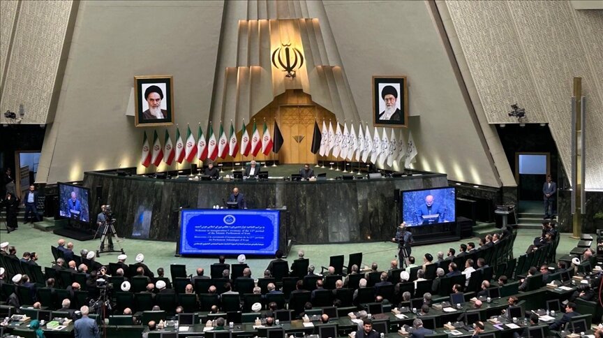 مجلس خواستار تغییر در مدیریت جوانان جایگزین بازنشسته ها شوند