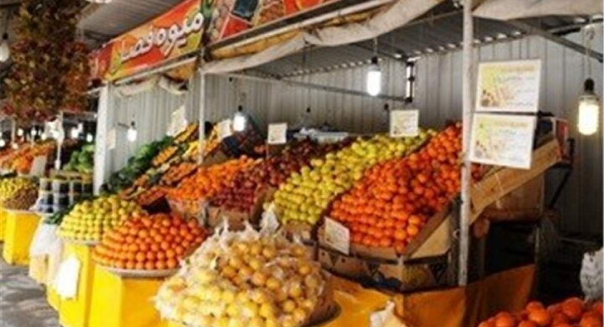 مدیر عامل میادین میوه سالانه ۴۰۰۰ آزمایش برای کیفیت محصولات