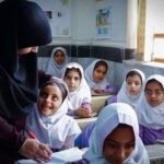 معلمان در آستانه استعفا حقوق ناکافی و فشارهای اقتصادی
