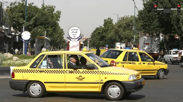 مهلت ۱۰ روزه برای تمدید پروانه فعالیت تاکسیرانان تهران