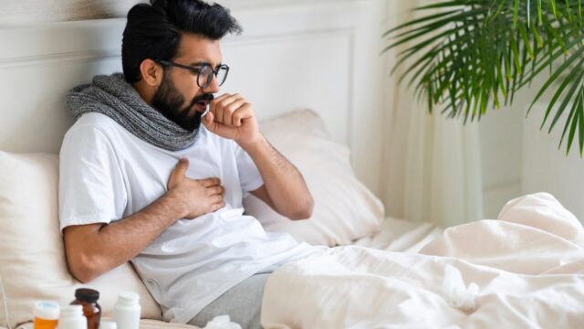 موج آنفلوآنزا اواخر آذر از راه می رسد آخرین وضعیت کرونا در کشور