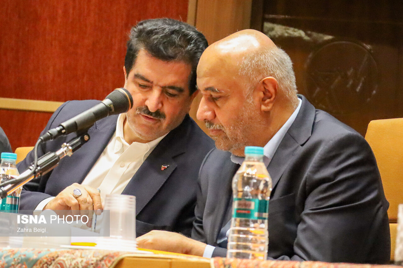 میدری انتظارات واقع بینانه از وزارت کار در شرایط محاصره اقتصادی ضروری است