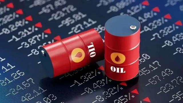 نفت برنت به مرز ۱۱۵ دلار نزدیک شد تحولات تنگه هرمز در کانون توجه