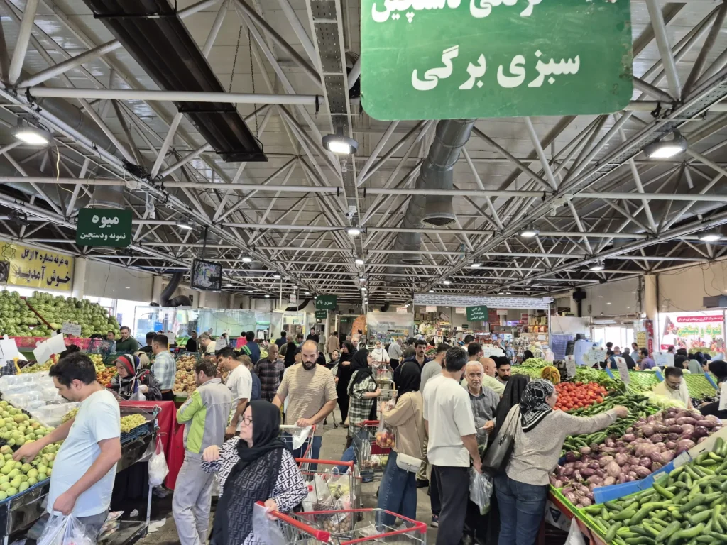 نوسانات قیمت میوه و سبزی در تهران از سیب زمینی ۷۸ هزار تا زنجبیل ۴۲۰ تومان