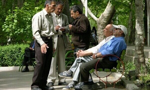 هم اکنون فرزندان بازنشستگان وام ۱۰۰ میلیونی دریافت می کنند